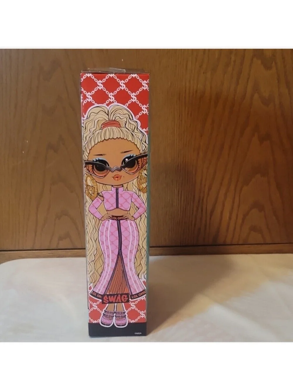 L.O.L. Surprise! OMG Swag Doll in Pink Outfit
